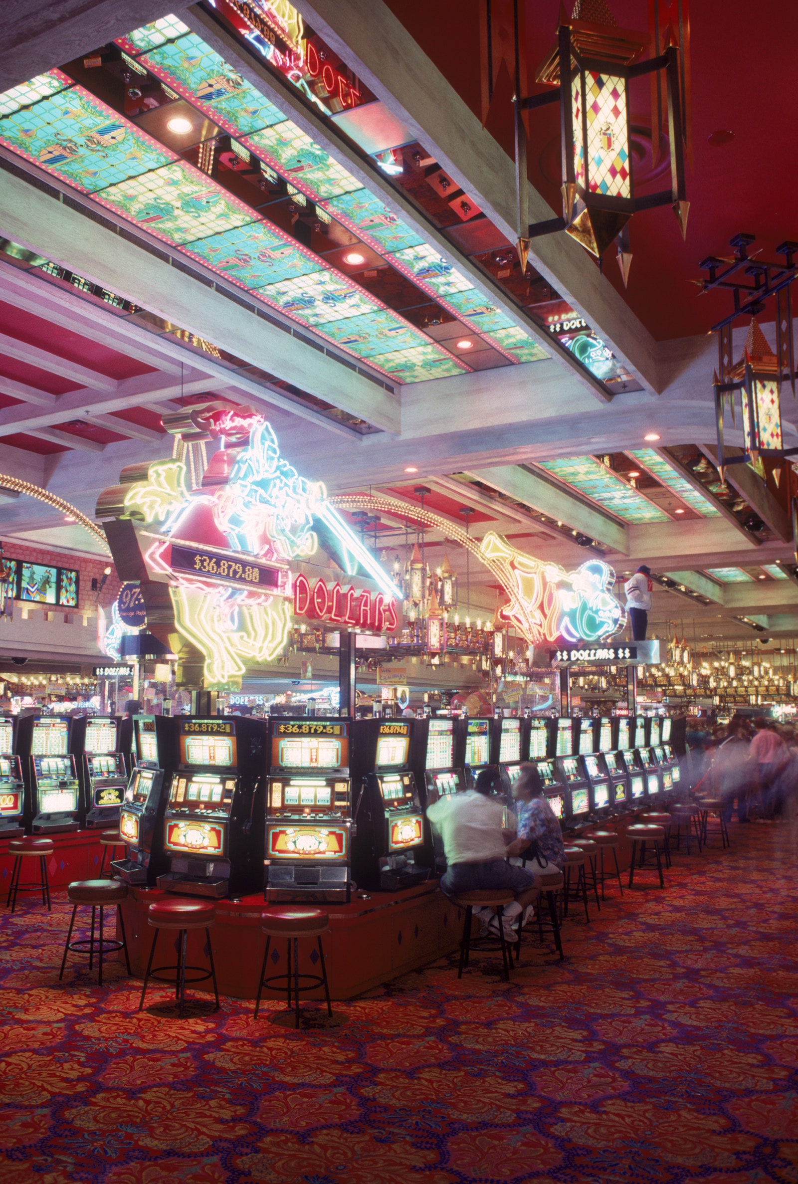 Kazanma Şansını Artıran Poker İpuçları ve Taktiikler