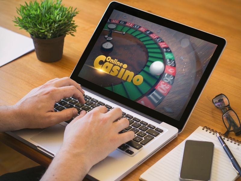 Slot Makinesi Stratejileri: Kazanma İhtişamı ve Gerçekçi Beklentiler